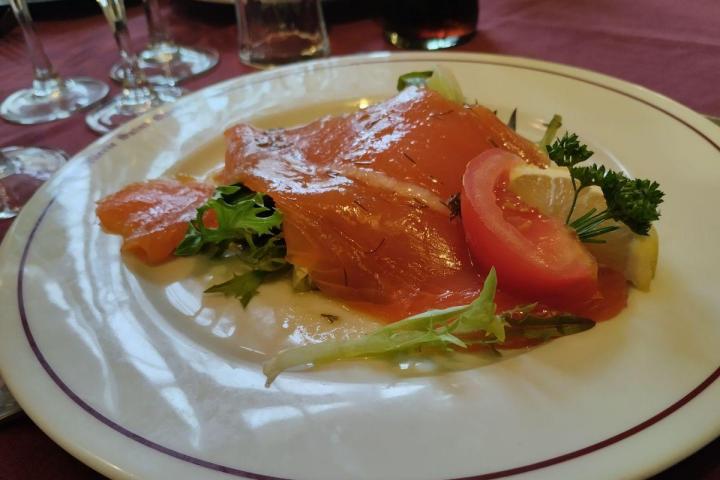 Entrées et poissons à Creully