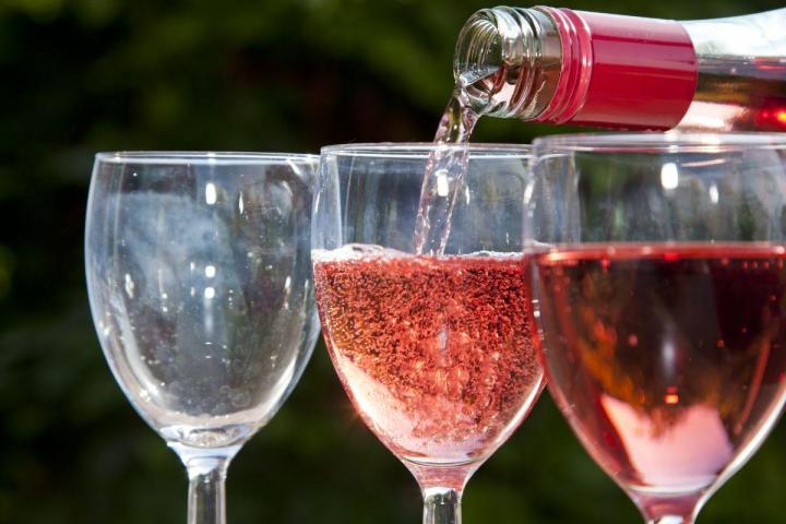Vins à Creully